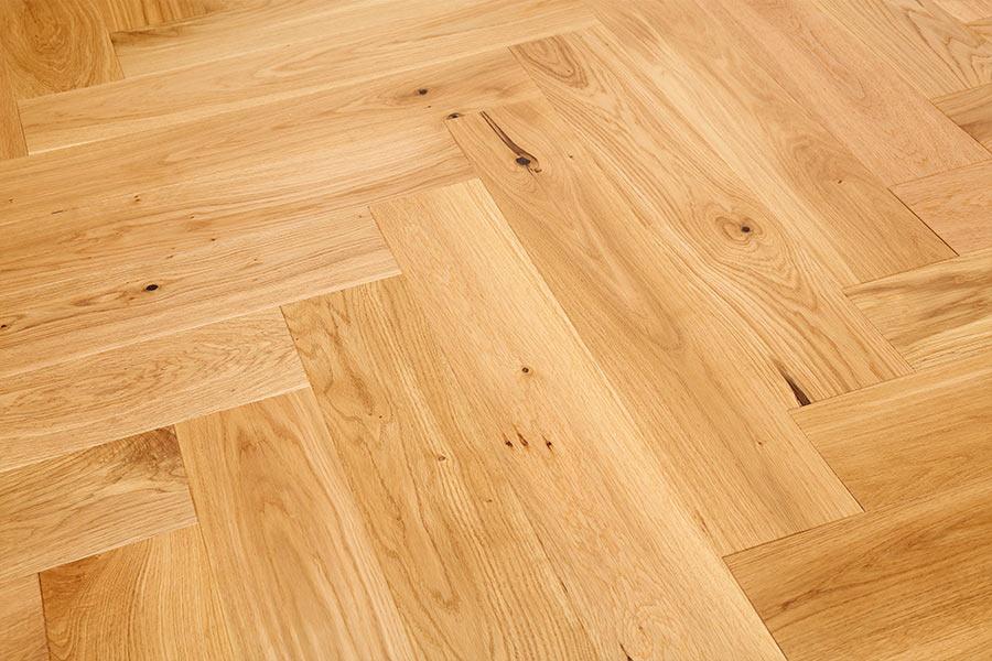 Home Choice Herringbone Engineered European Select Oak Flooring 14mm x 130mm x 725mm Caramel Lacquered